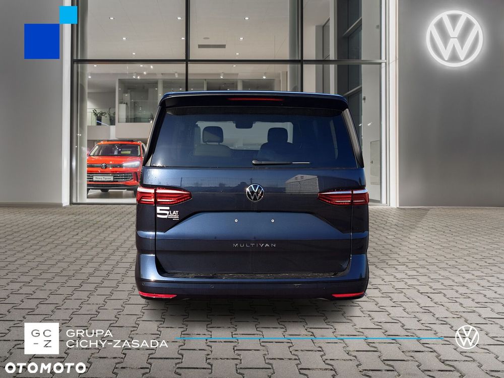 Volkswagen multivan Life L2 silnik: 2,0 l TDI SCR 110 kW/150KM  7-biegowa DSG rozstaw osi: 3124 mm - 4