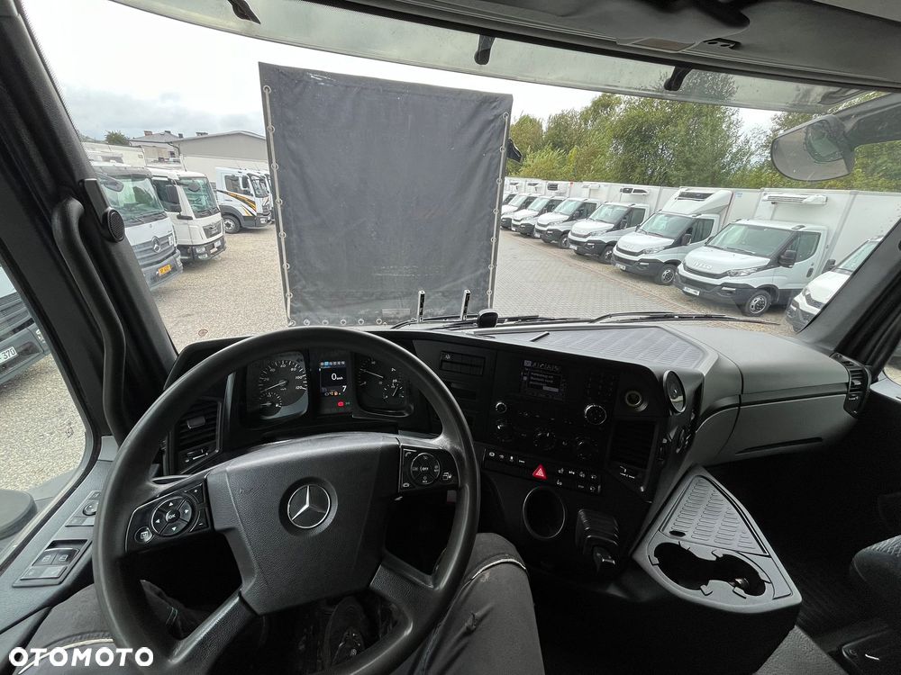 Mercedes-Benz ACTROS - 14