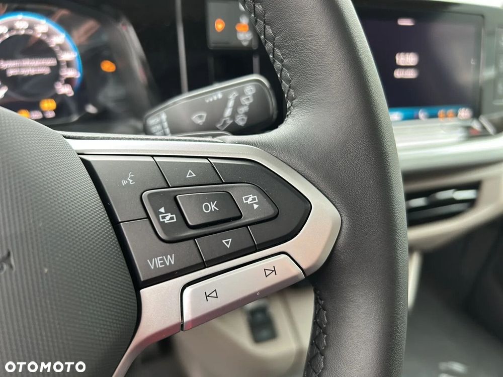 Volkswagen Multivan - 16