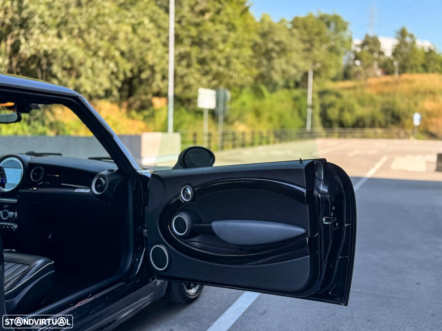 MINI 3 Portas Cooper D - 17