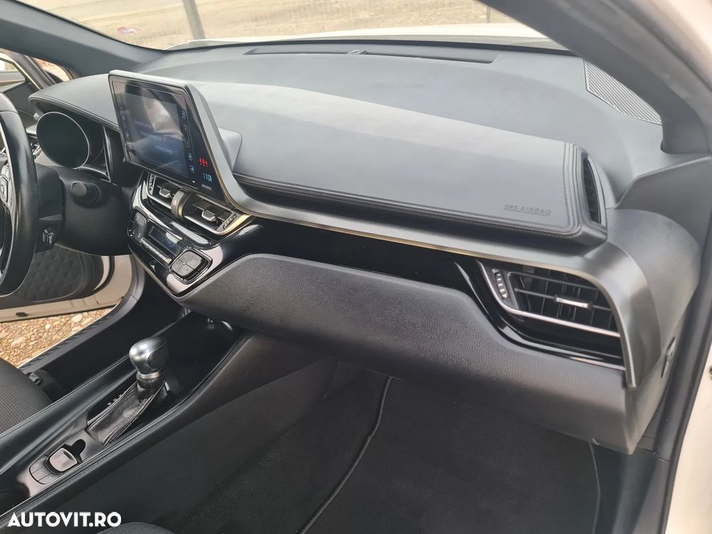 Toyota C-HR Hybrid Business-Edition - 20