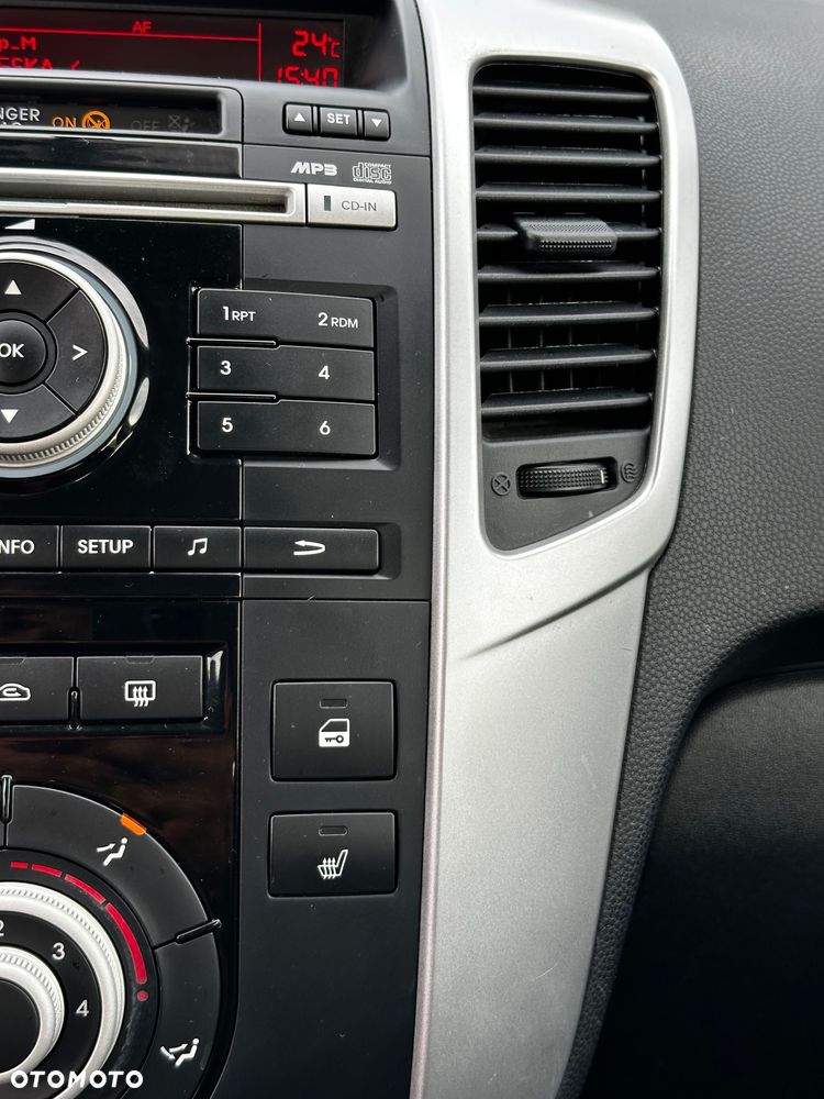 Kia Venga - 24