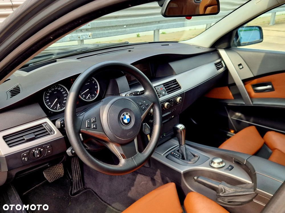 BMW Seria 5 - 16