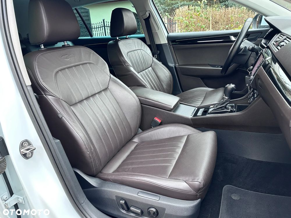 Skoda Superb 2.0 TDI DSG L&K - 24