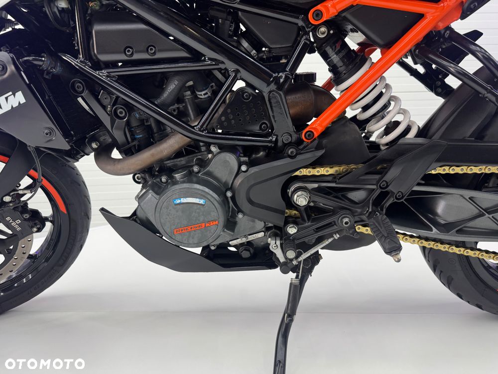 KTM Duke - 30