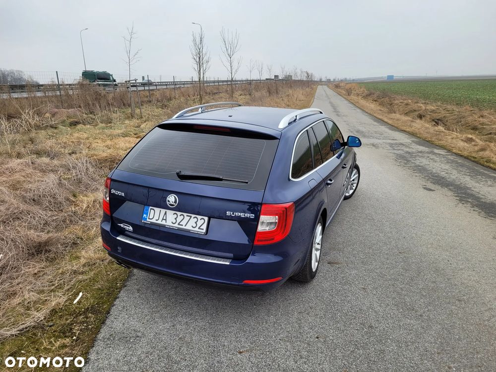 Skoda Superb 2.0 TDI Ambition - 3