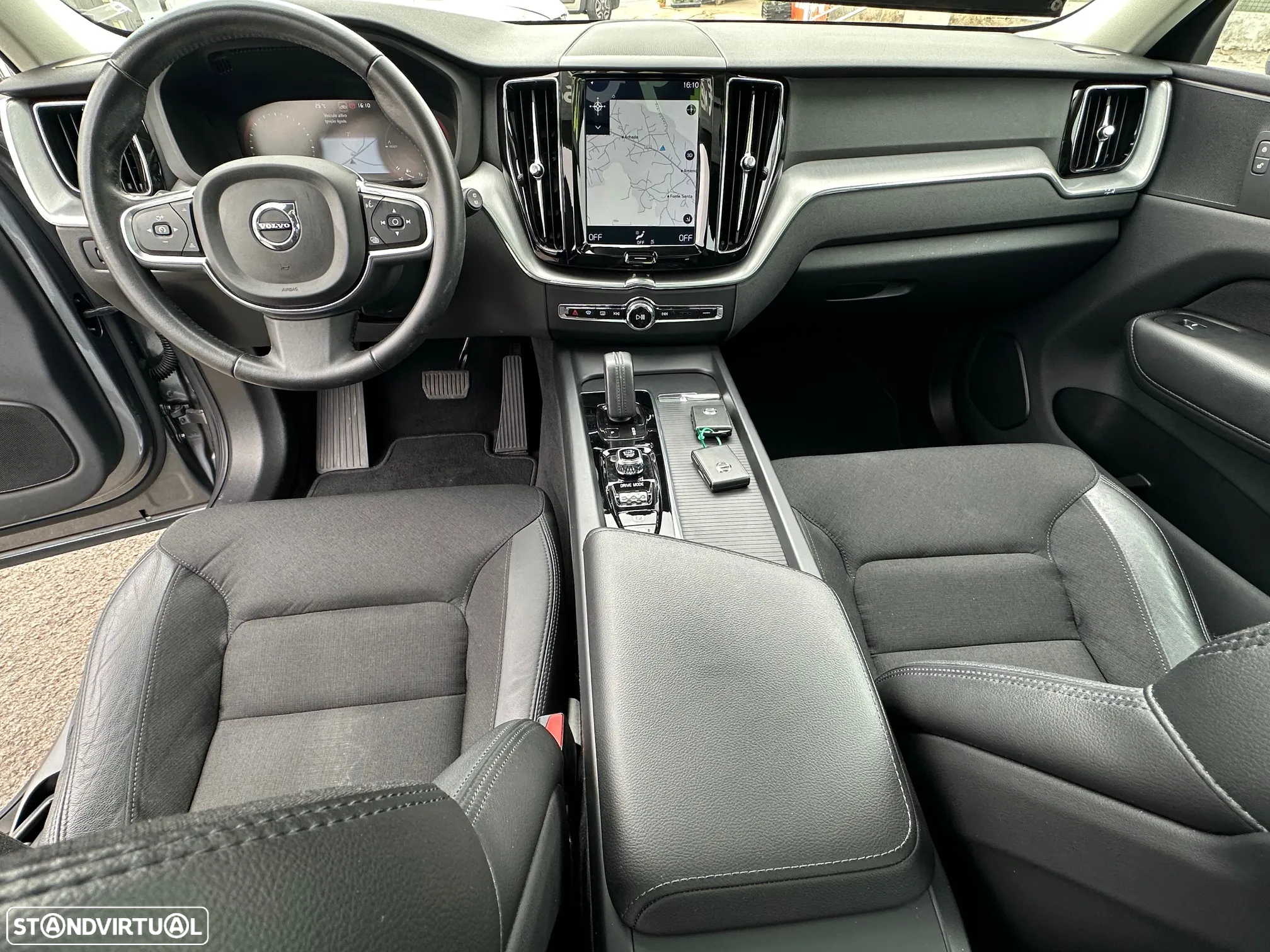 Volvo XC 60 2.0 T8 PHEV Momentum AWD - 19