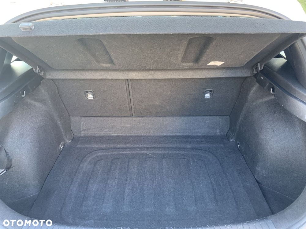 Kia Ceed 1.6 CRDi SCR S - 20