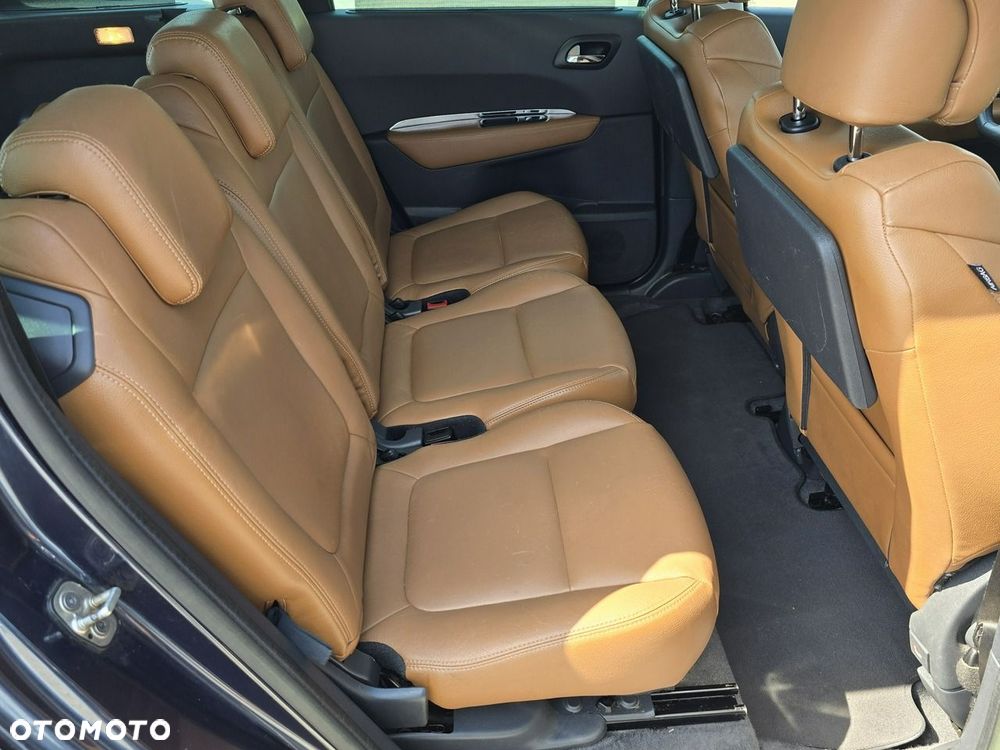 Peugeot 5008 - 23