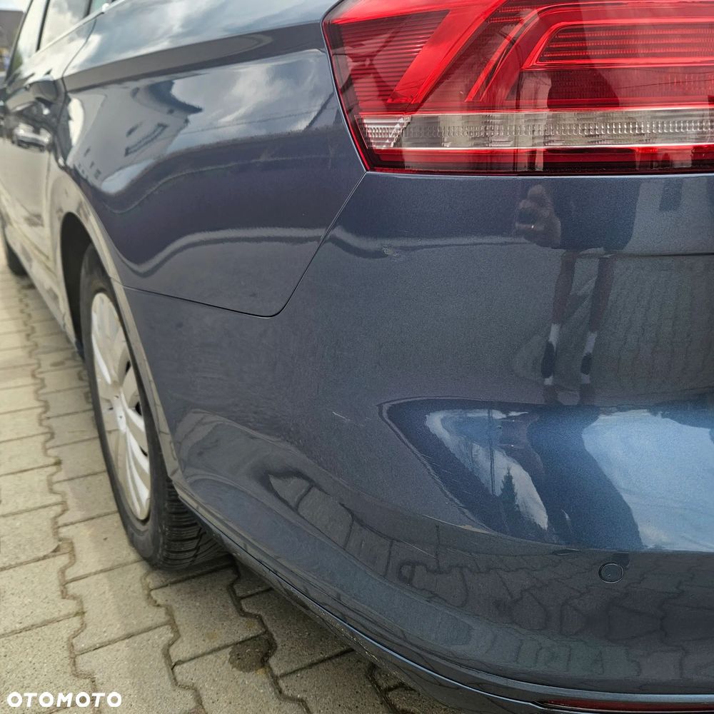 Volkswagen Passat 1.6 TDI BMT Comfortline - 13