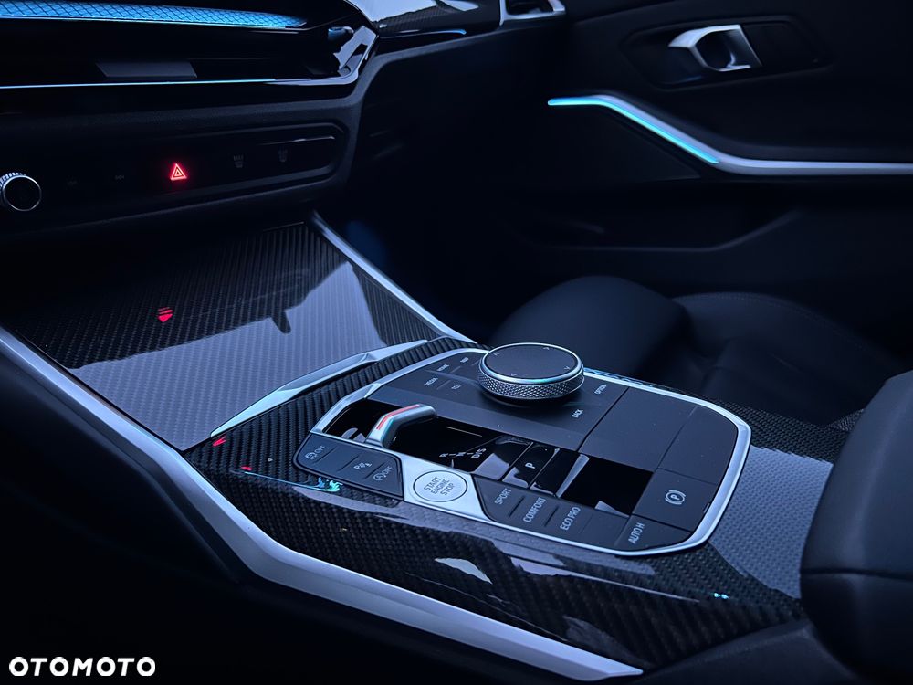 BMW Seria 3 318i M Sport - 26