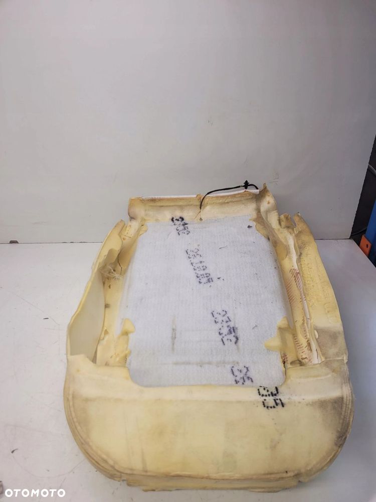 MATA GRZEWCZA FOTELA GÓRA AUDI A6 C6 4F0963557M - 3