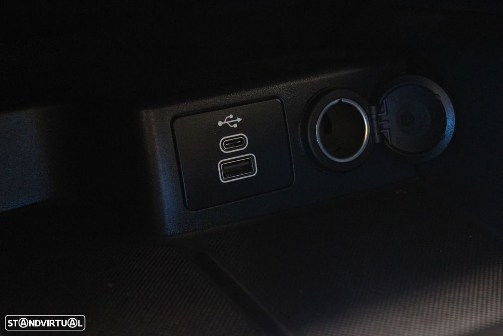 Ford Kuga 1.5 EcoBoost ST-Line - 26