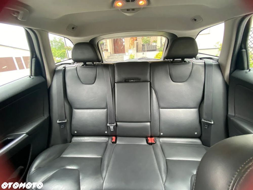 Volvo XC 60 - 6