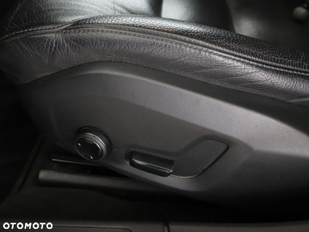 Volvo V90 D3 Momentum - 34