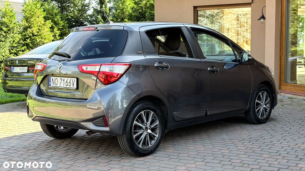 Toyota Yaris 1.5 20th Anniversary CVT - 5