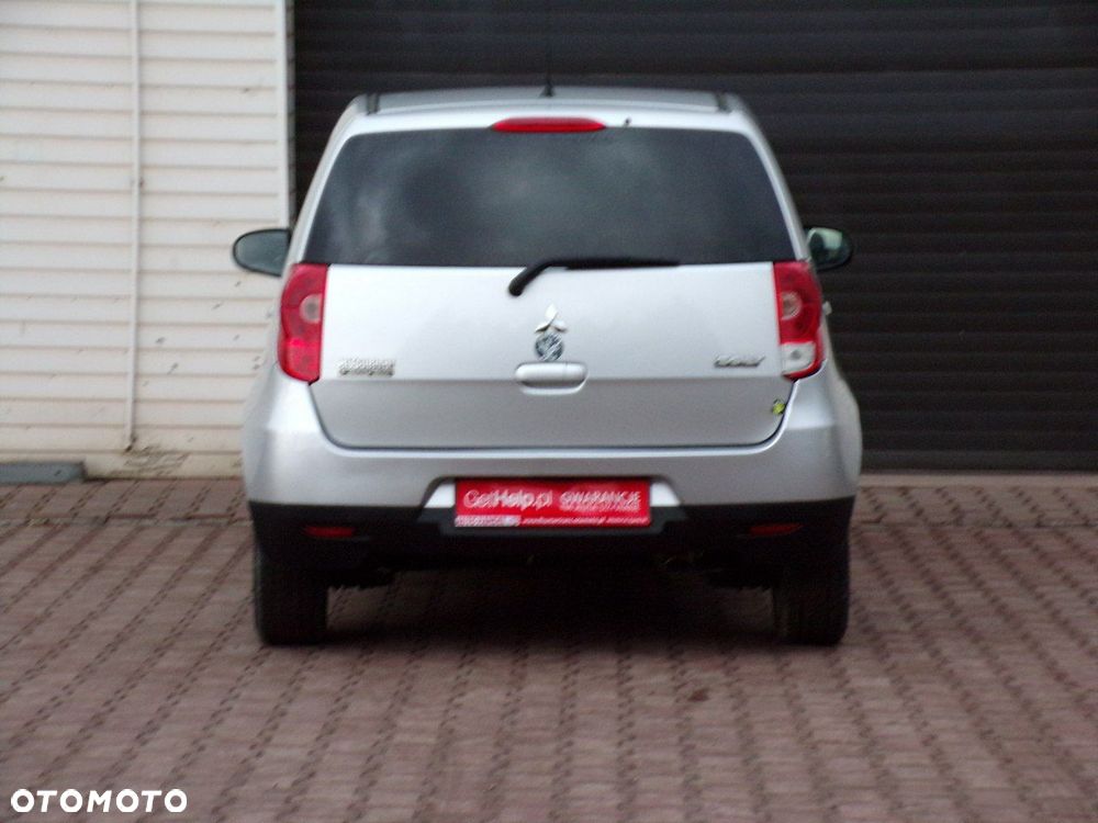 Mitsubishi Colt - 16