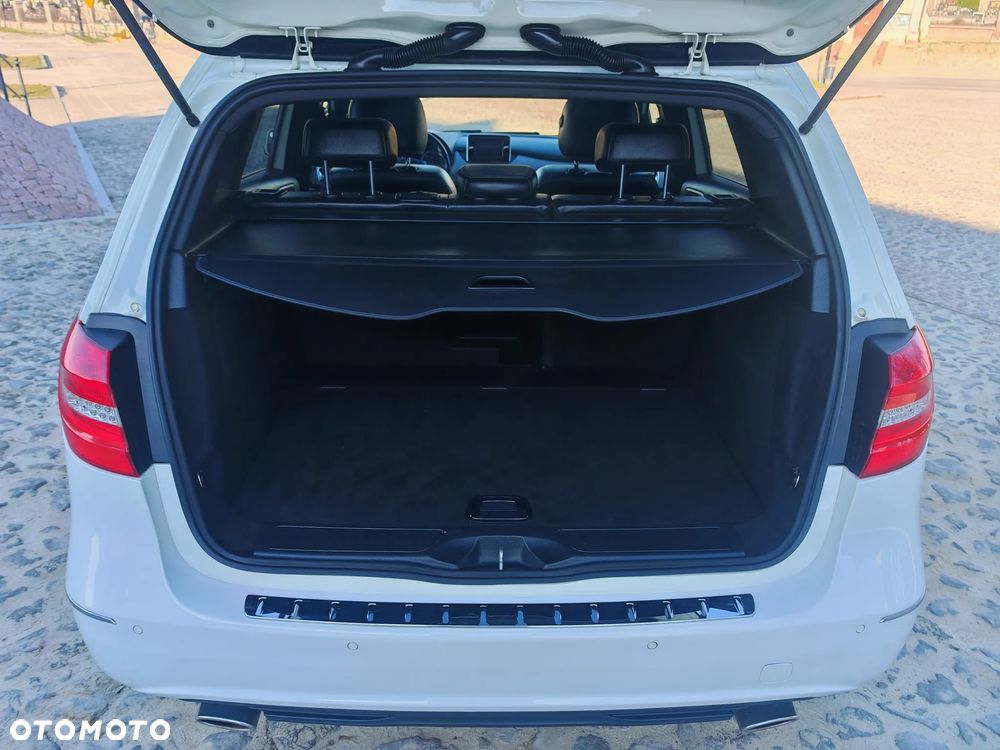 Mercedes-Benz Klasa B 180 CDI 7G-DCT - 33