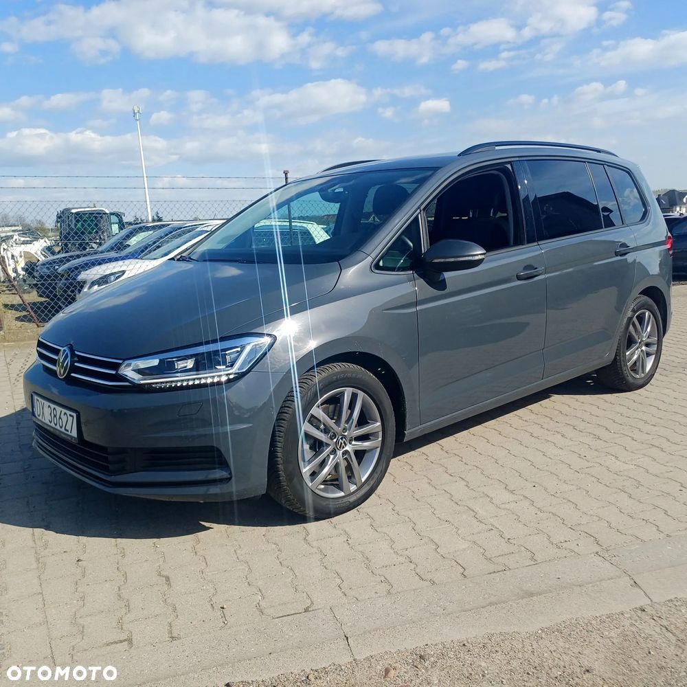 Volkswagen Touran - 5