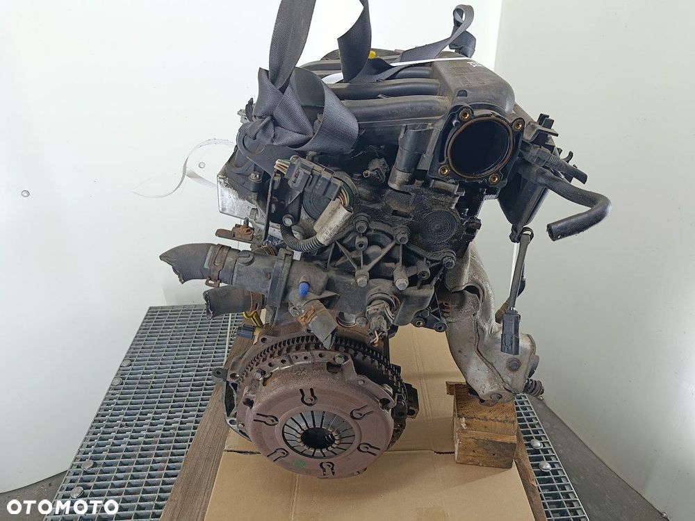 SILNIK RENAULT SCENIC II K4M812 1.6 16V - 4