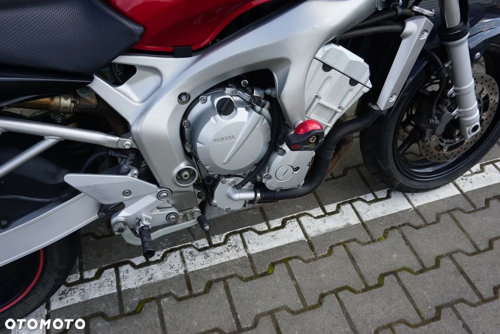 Yamaha FZ6 - 7