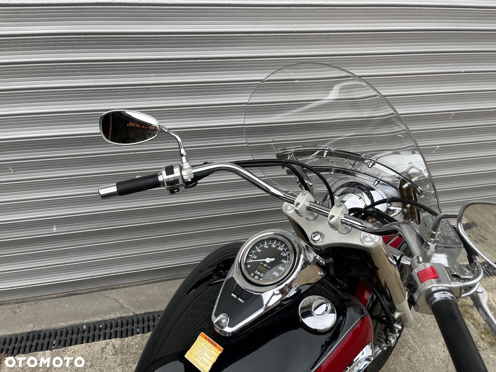 Suzuki VL 800 Volusia - 12