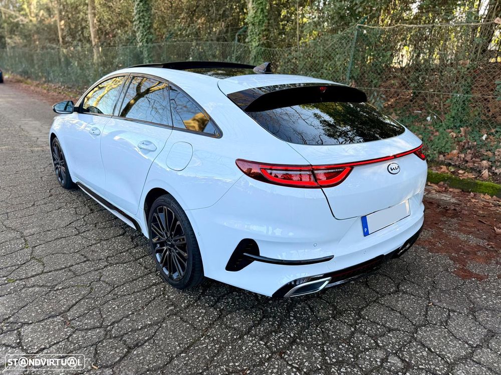 Kia ProCeed 1.6 CRDi SCR GT LINE - 4