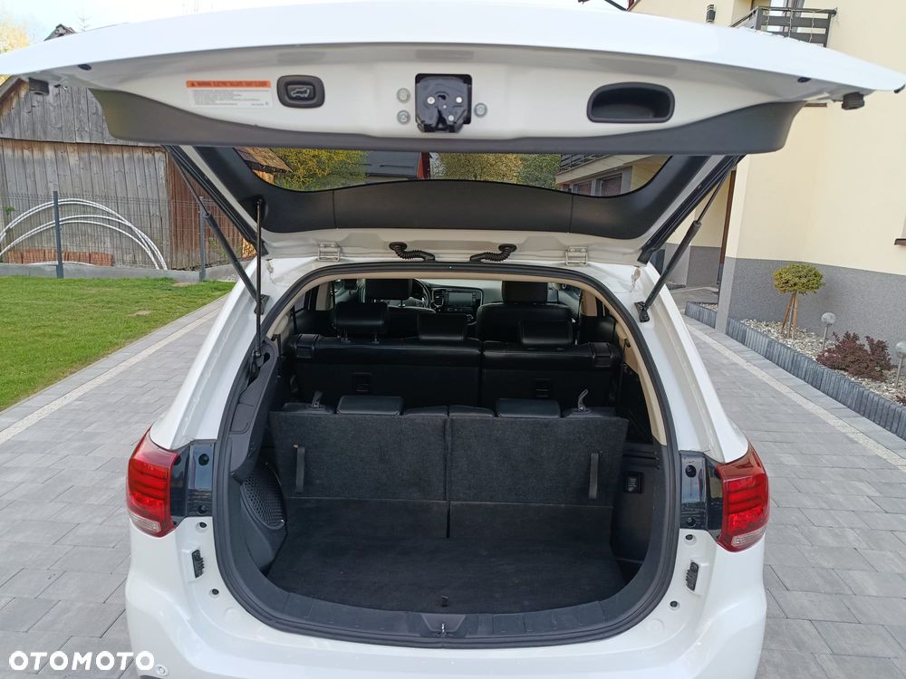 Mitsubishi Outlander 2.0 4WD CVT Diamant Edition+ - 19
