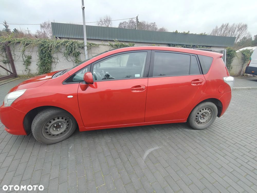 Toyota Verso 1.8 Premium EU5 7os - 3