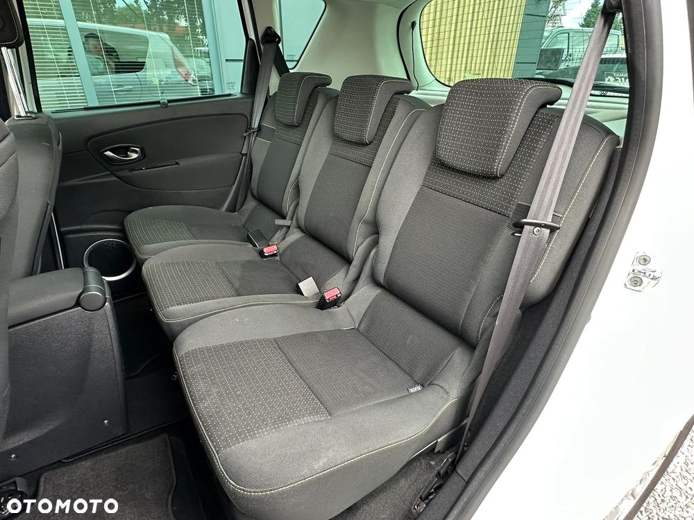 Renault Scenic 1.5 dCi Emotion - 22