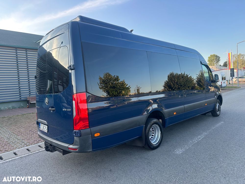 Mercedes-Benz Sprinter - 4