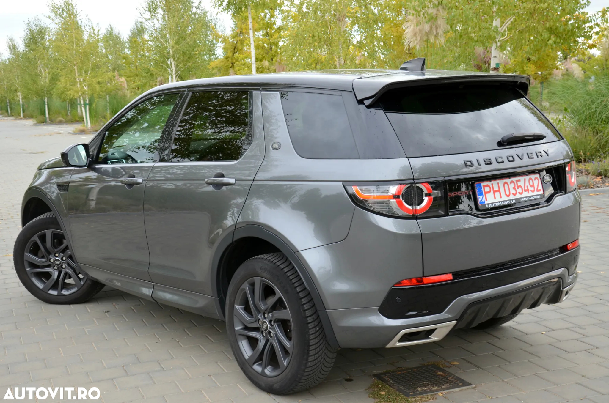 Land Rover Discovery Sport 2.0 D180 R-Dynamic MHEV HSE - 8