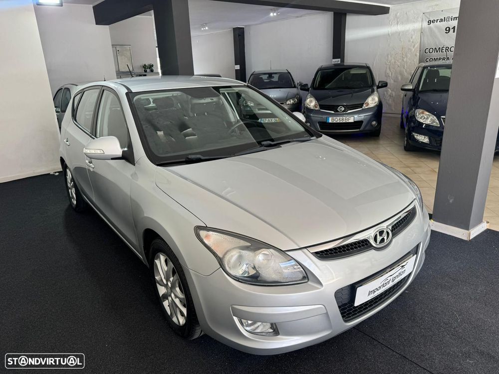 Hyundai i30 1.6 CRDI Comfort DPF - 6