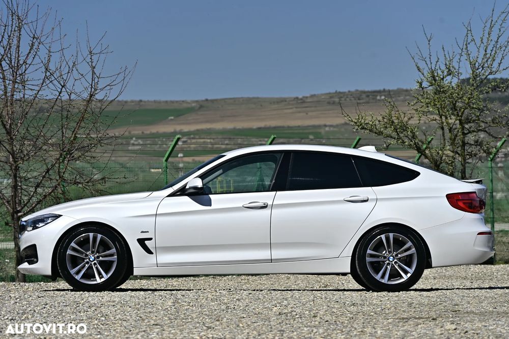 BMW Seria 3 320d Aut. Sport Line - 12