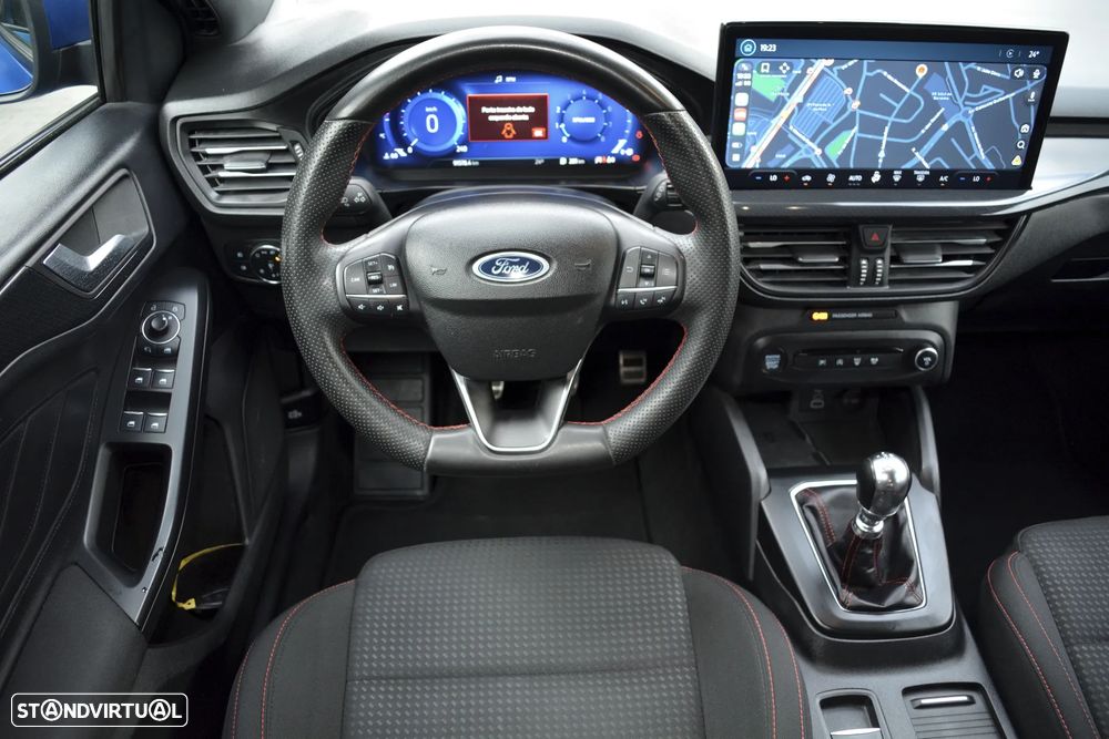 Ford Focus 1.0 EcoBoost MHEV ST-Line - 2