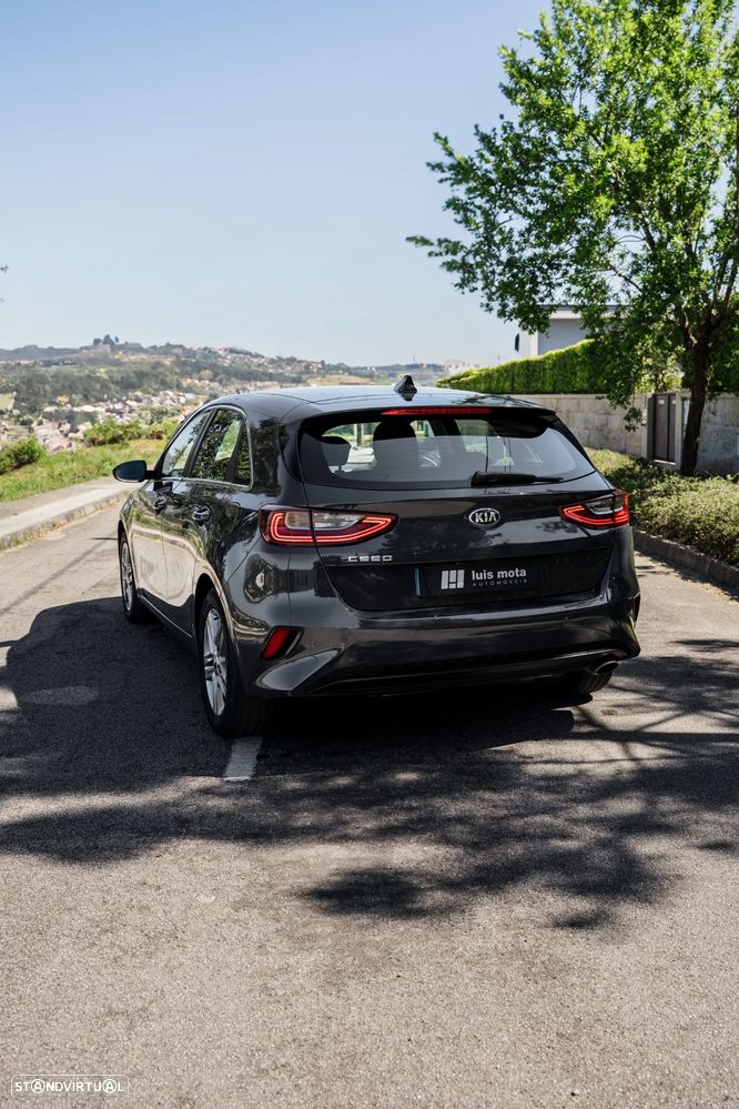 Kia Ceed 1.0 T-GDI OPF Spirit - 12