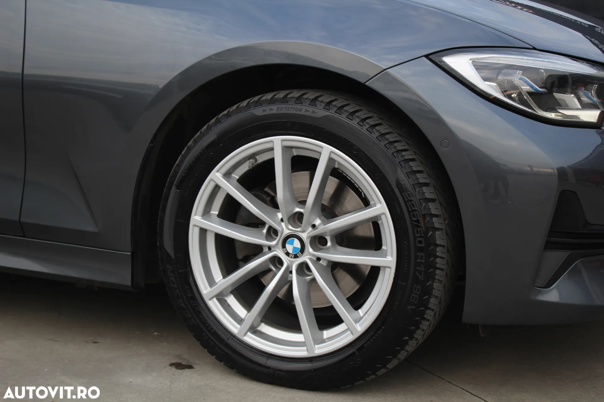 BMW Seria 3 320d xDrive AT Luxury Line - 23