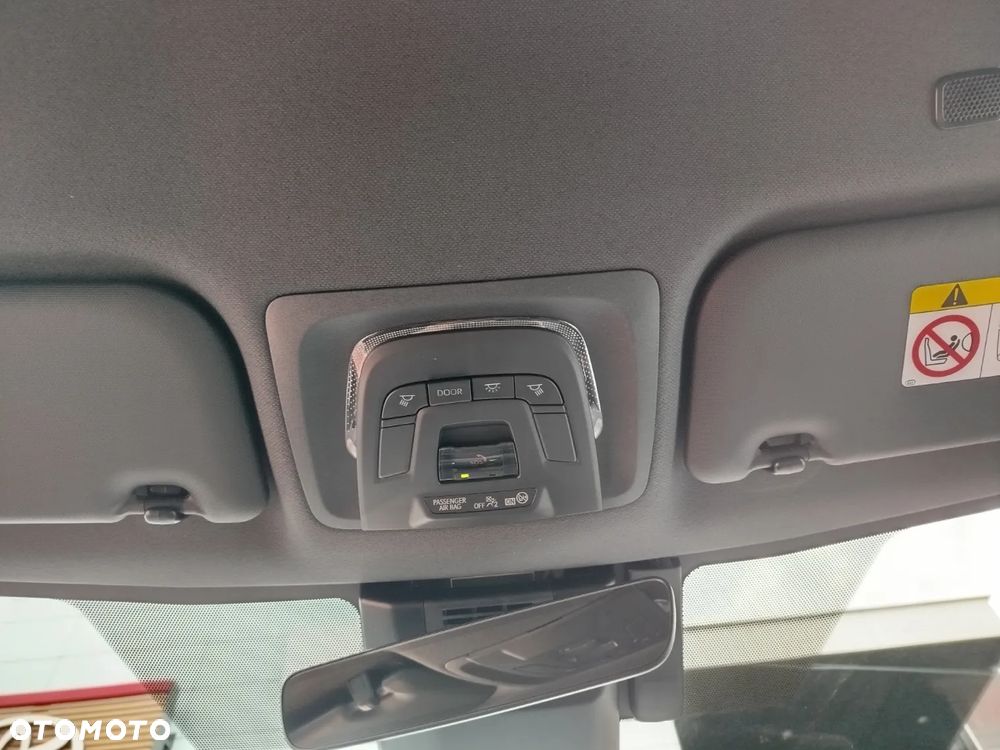 Toyota Corolla 1.8 Hybrid Style - 10