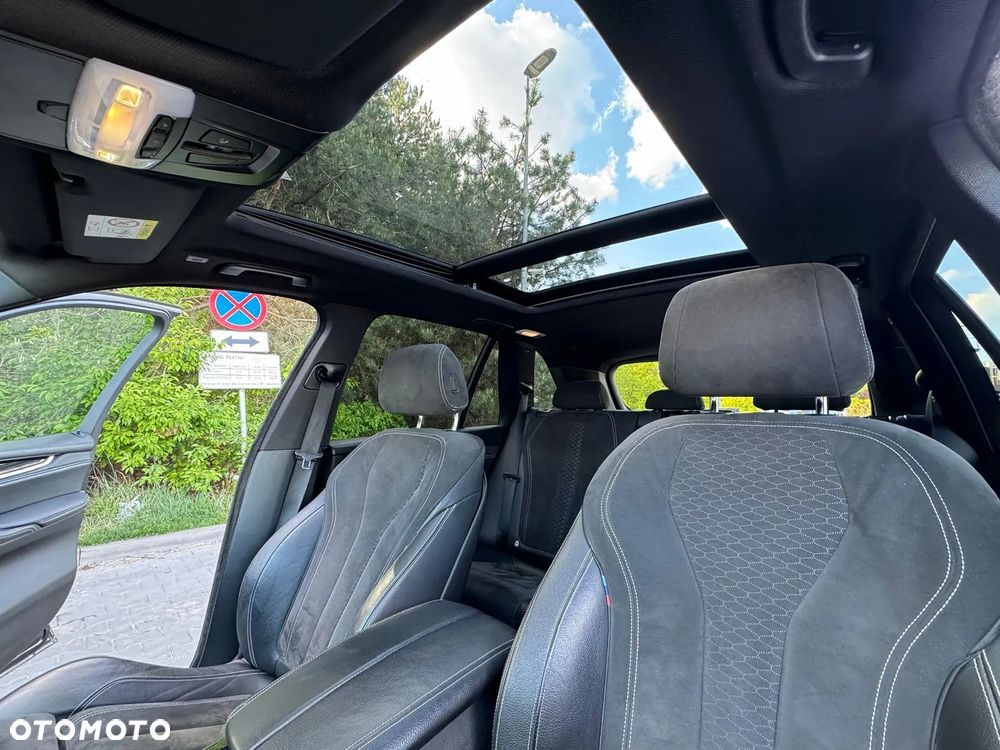 BMW X5 M M50d - 12