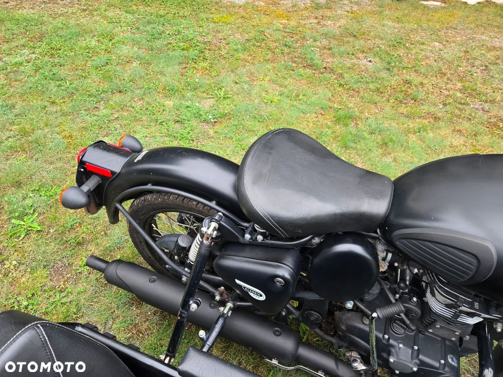 Royal Enfield Bullet - 24