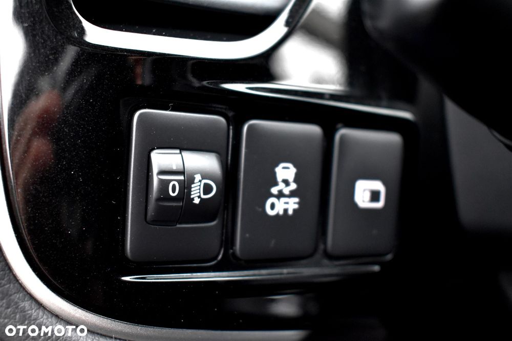 Mitsubishi Outlander Intense + - 31