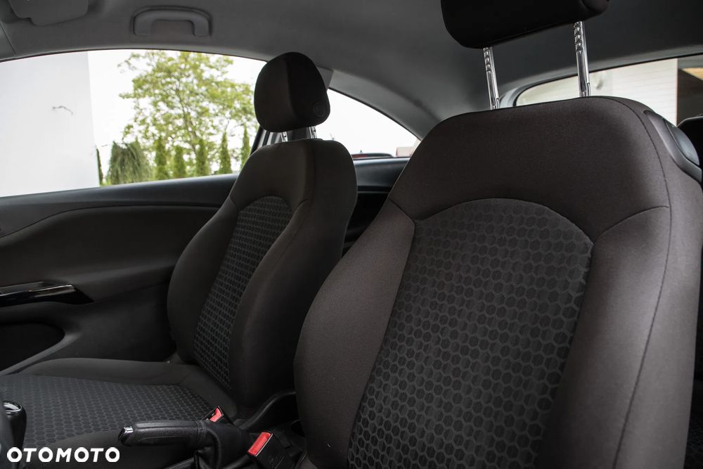 Opel Corsa 1.4 T Cosmo S&S - 25