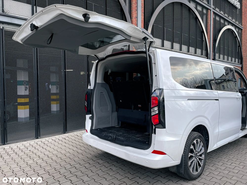 Ford Tourneo Custom 2.0 EcoBlue 320 AWD L2 Titanium - 28