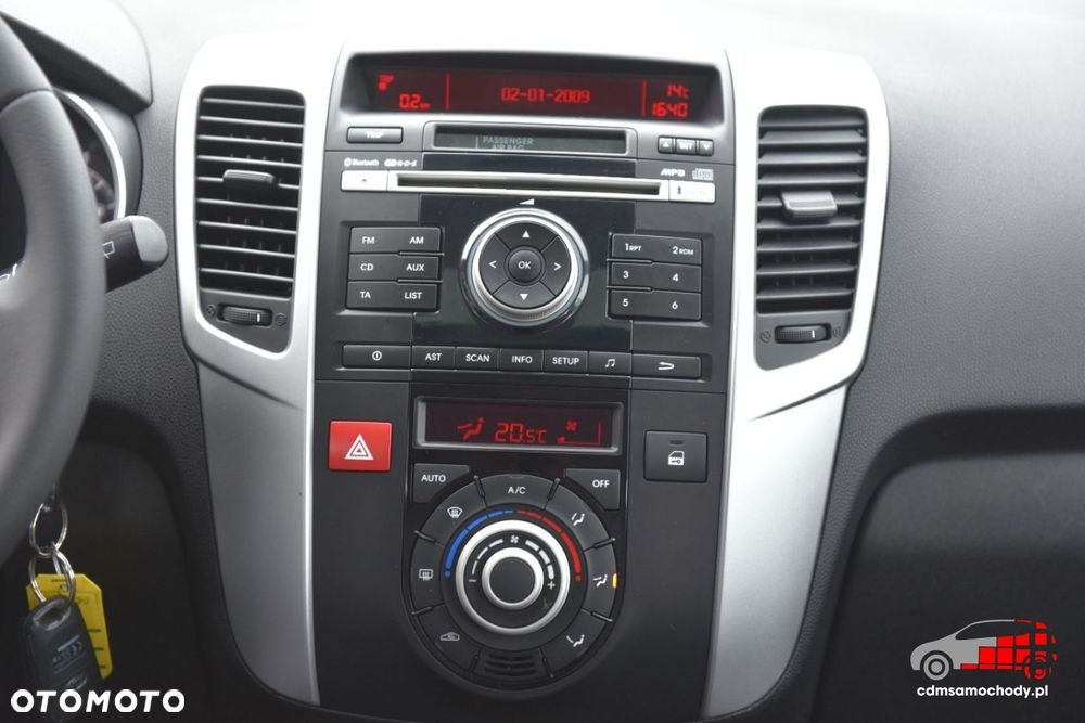 Kia Venga - 25