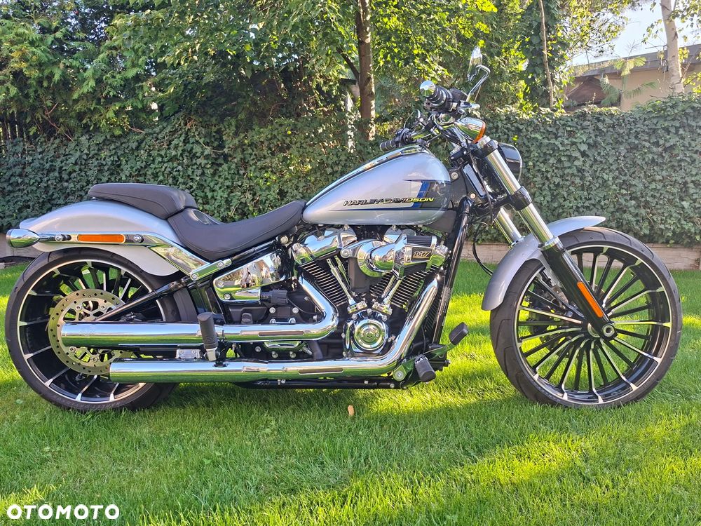 Harley-Davidson FXSB Breakout - 1