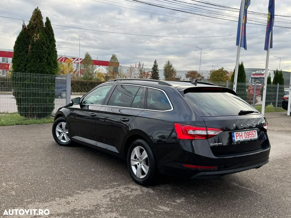 Skoda Superb 2.0 TDI DSG Active - 24