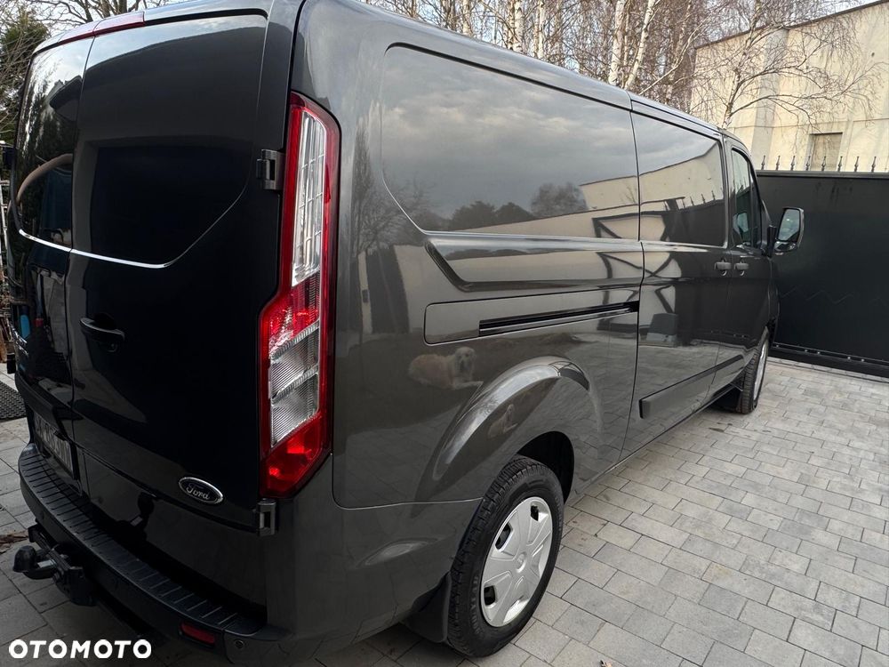 Ford TRANSIT CUSTOM - 9