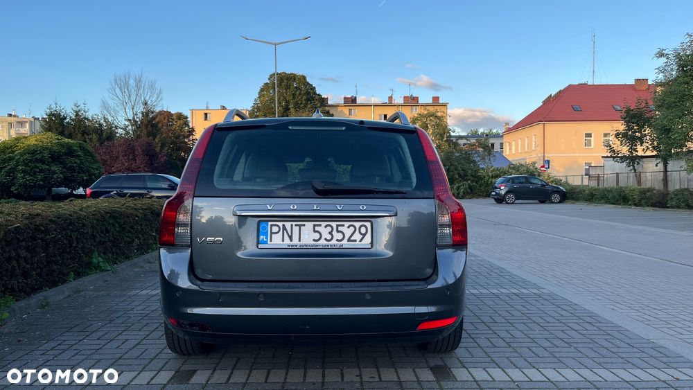 Volvo V50 2.0D Summum - 11