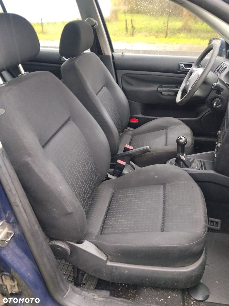 Volkswagen Golf - 12