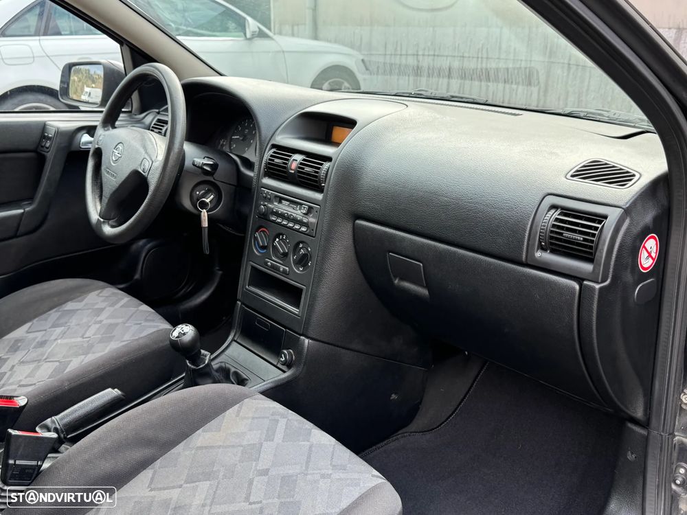 Opel Astra 1.2 Club - 13